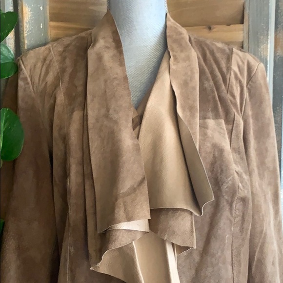 Neiman Marcus exclusive suede drape jacket - Picture 2 of 14